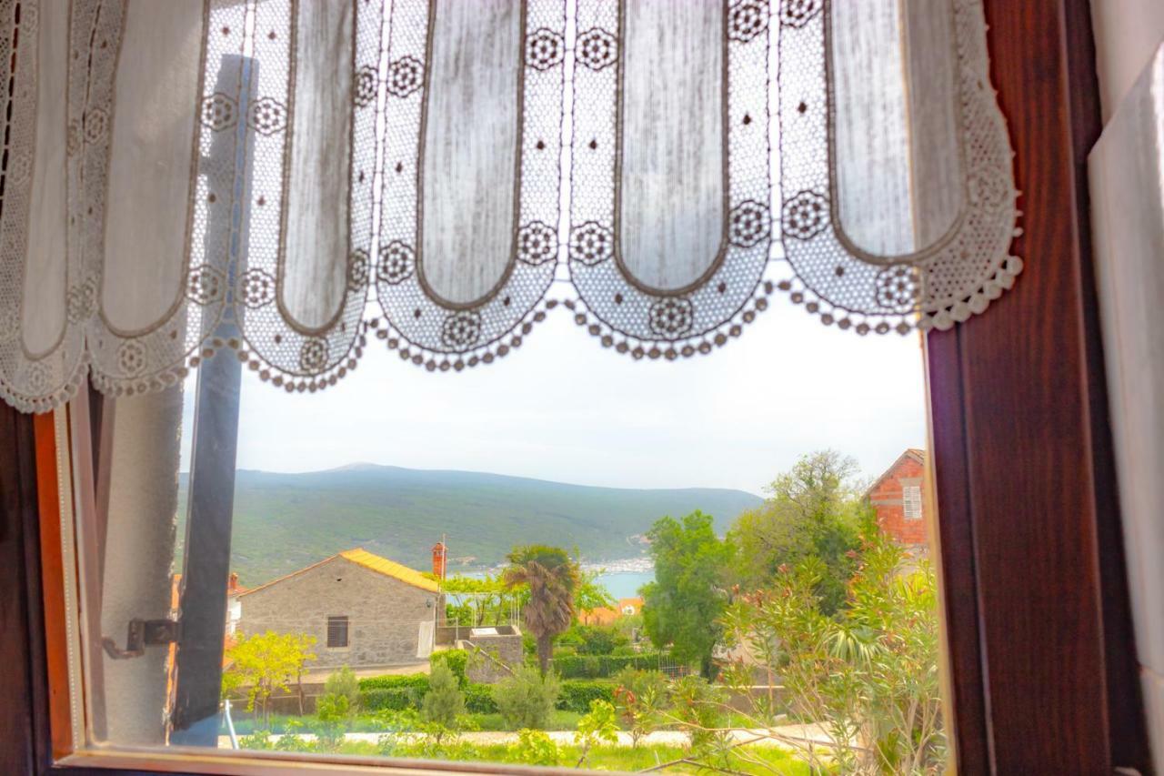 Kuca Za Odmor Kornic Villa Ngoại thất bức ảnh