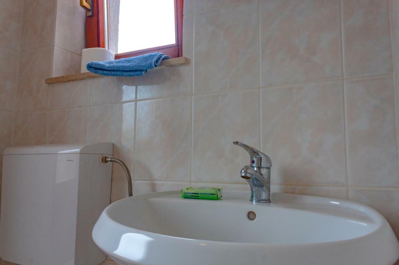 Kuca Za Odmor Kornic Villa Ngoại thất bức ảnh