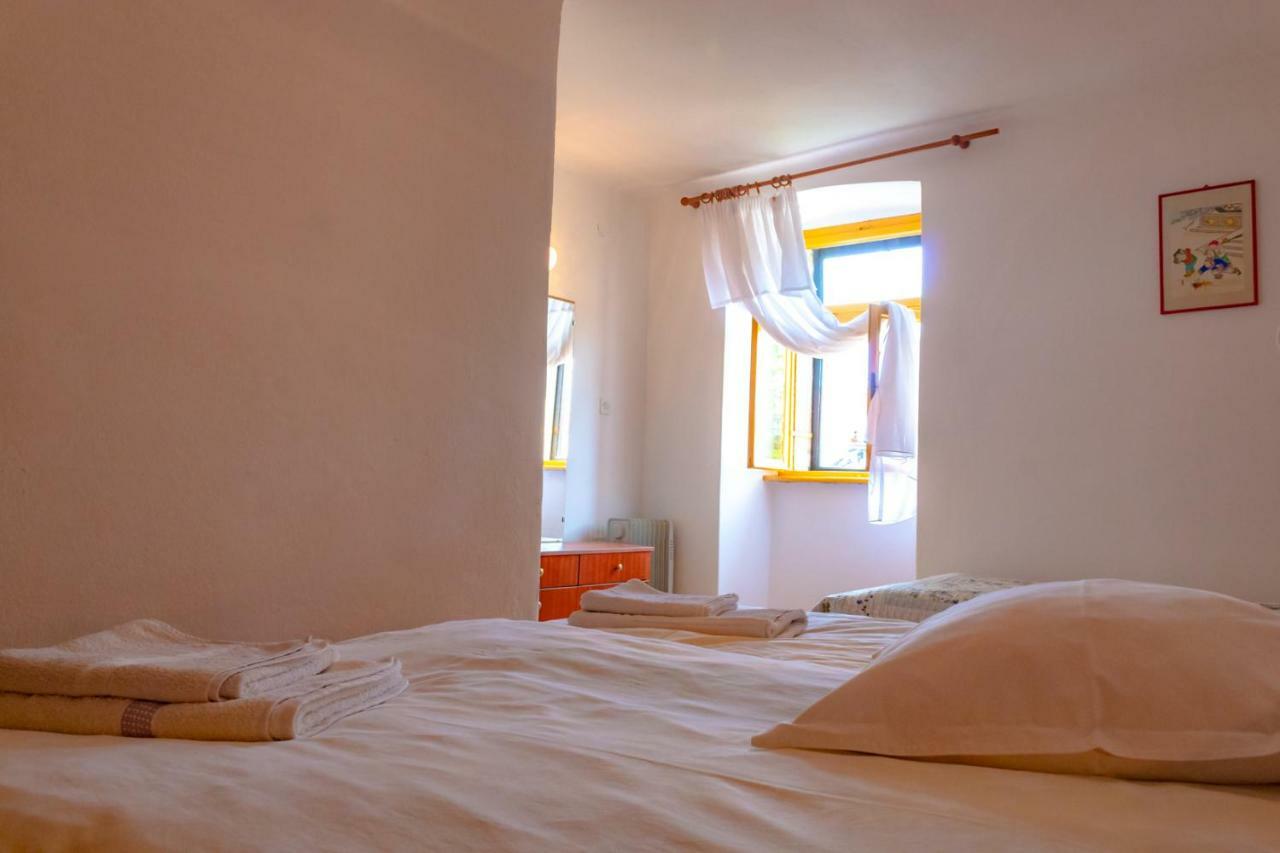 Kuca Za Odmor Kornic Villa Ngoại thất bức ảnh
