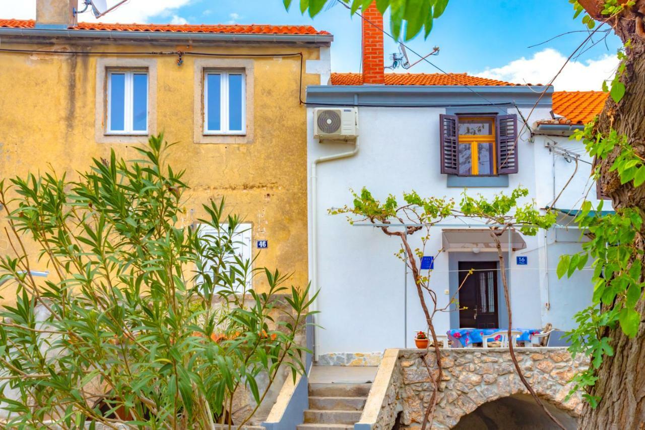 Kuca Za Odmor Kornic Villa Ngoại thất bức ảnh